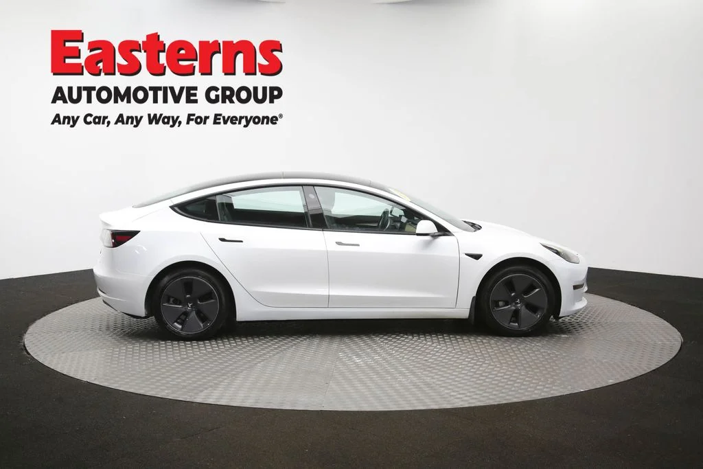 Used 2021 White Tesla Standard Range Plus image 39