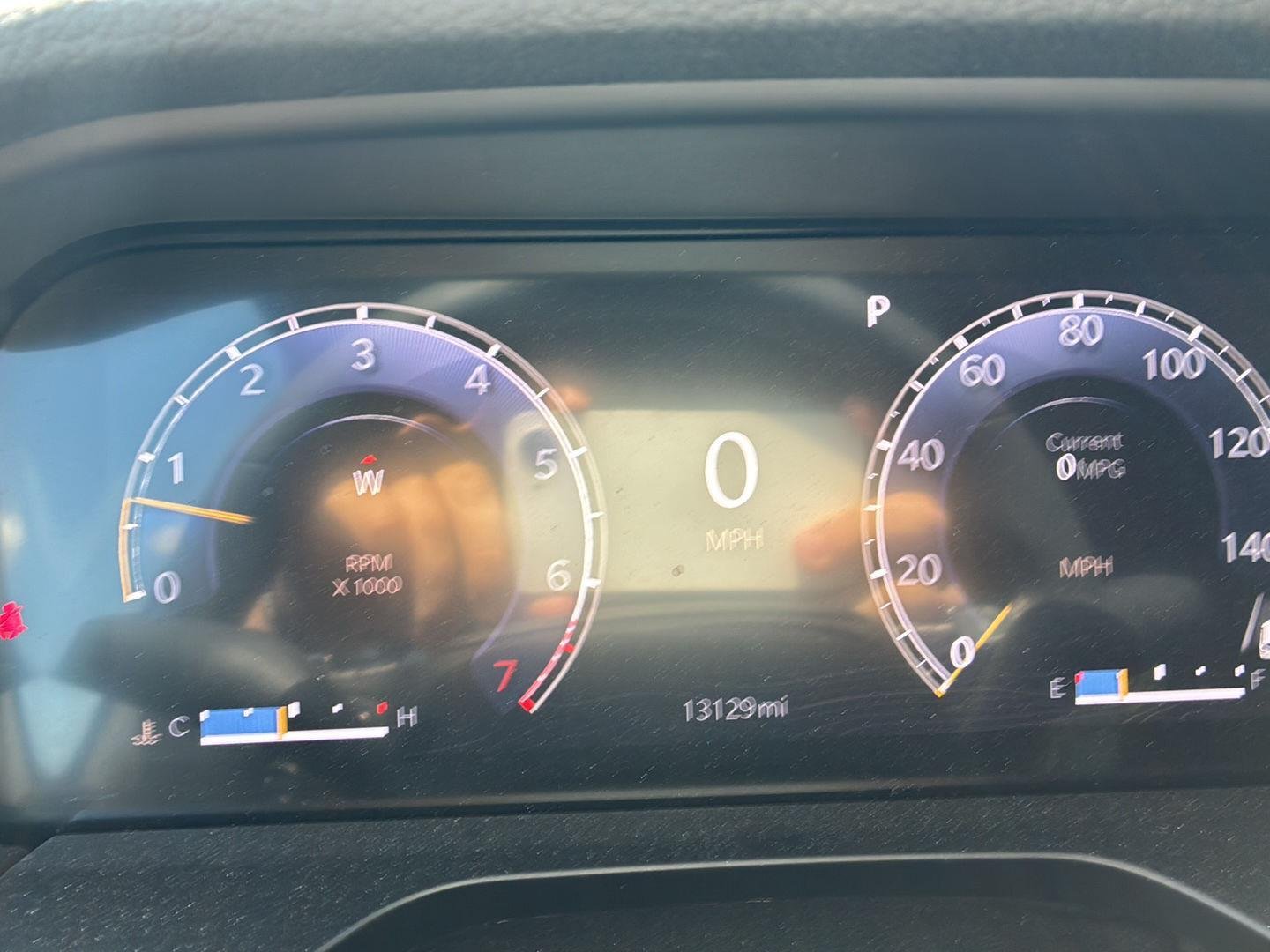 Used 2023  Jeep  image 2