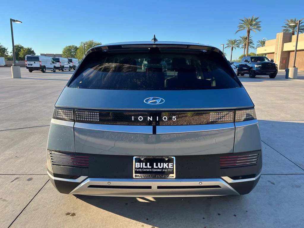 Certified Used 2024 Blue Hyundai SEL image 8