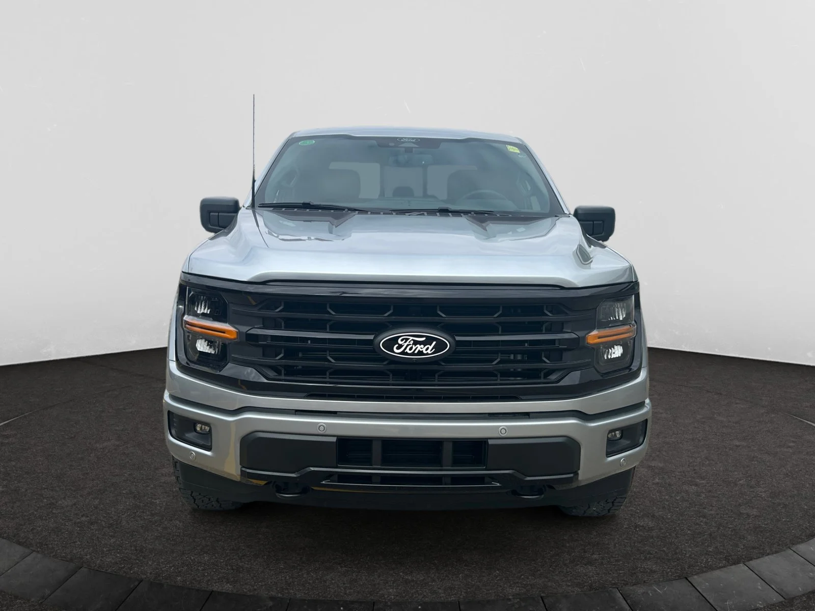 New 2026 Iconic Silver Metallic Ford XLT image 8