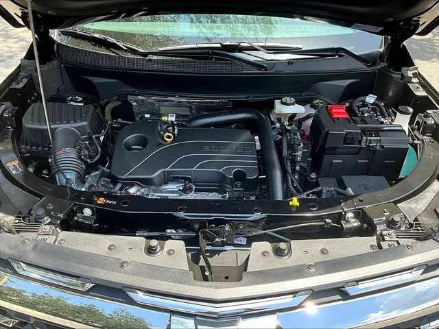 2027 Chevrolet Equinox LT - Photo 12