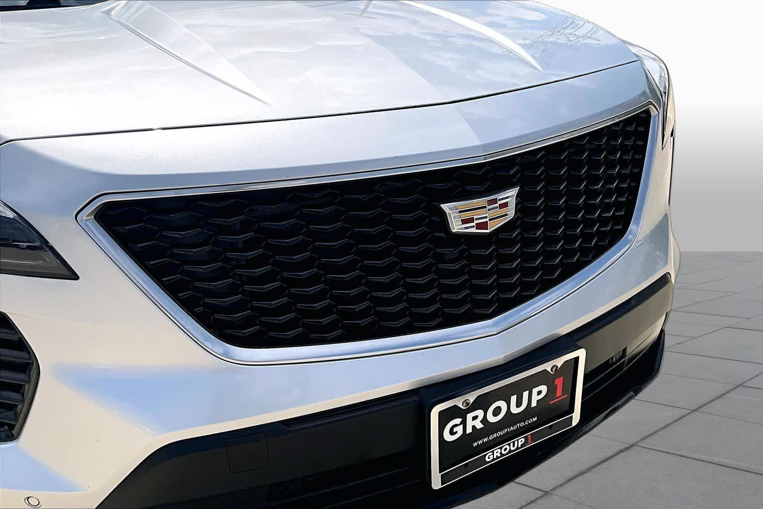 Used 2020 Radiant Silver Metallic Cadillac FWD Sport image 59