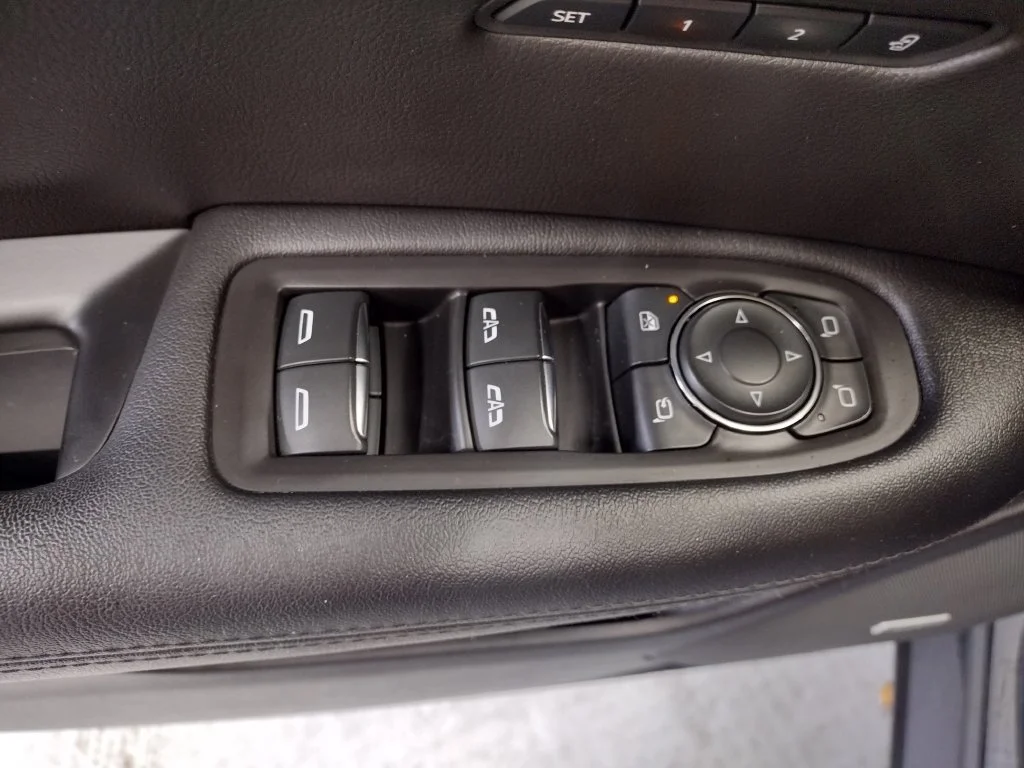 Used 2019 Black Cadillac Luxury image 36