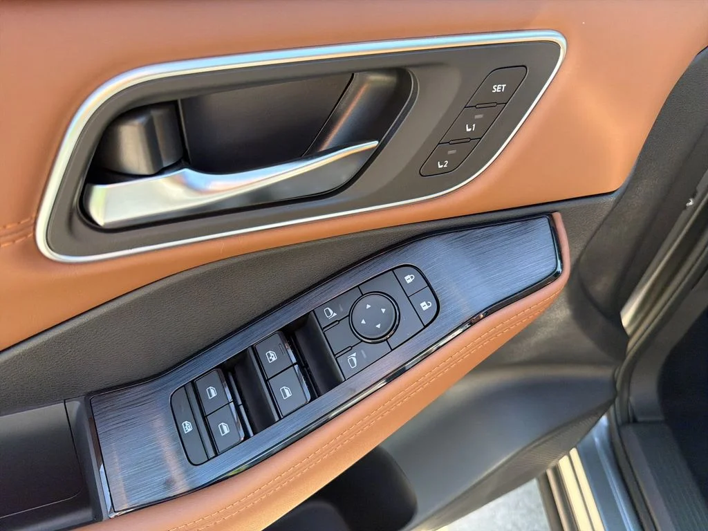 New 2026 Gun Metallic Nissan Platinum image 19