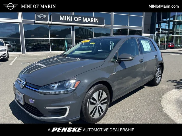 2019 Volkswagen e-Golf e-Golf SE's photo
