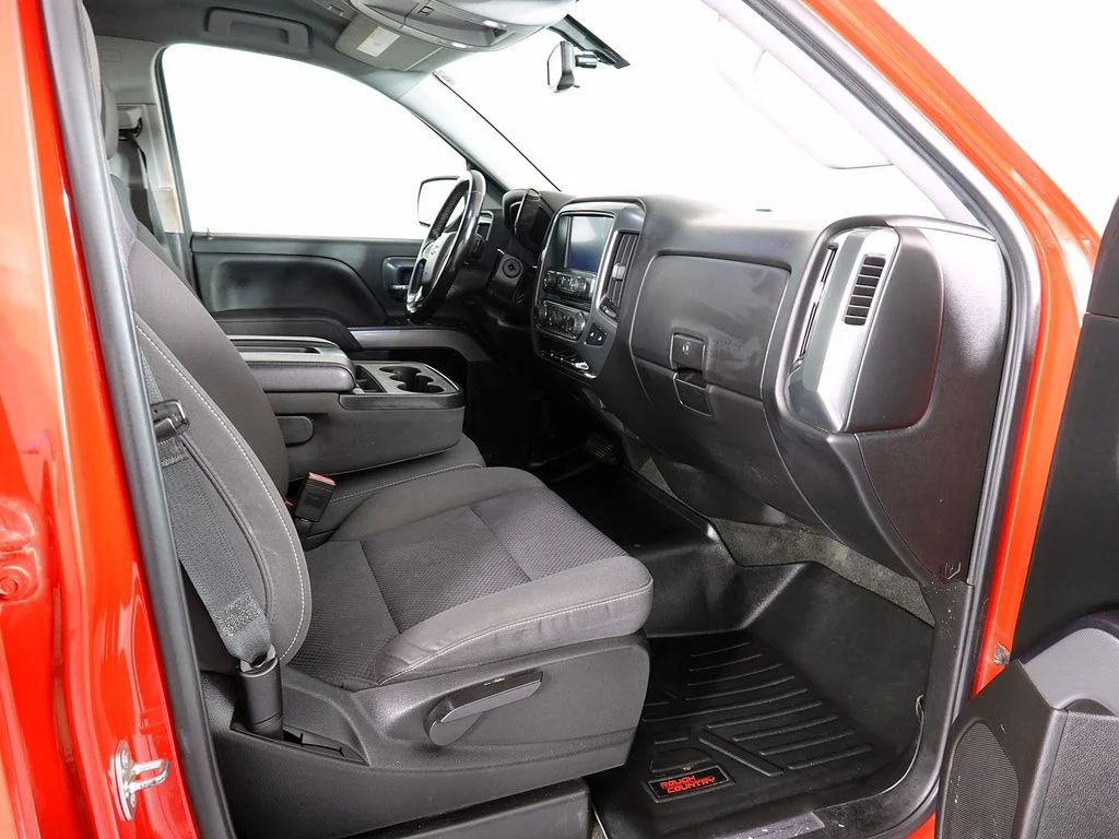 Used 2018 Red Chevrolet LT image 14