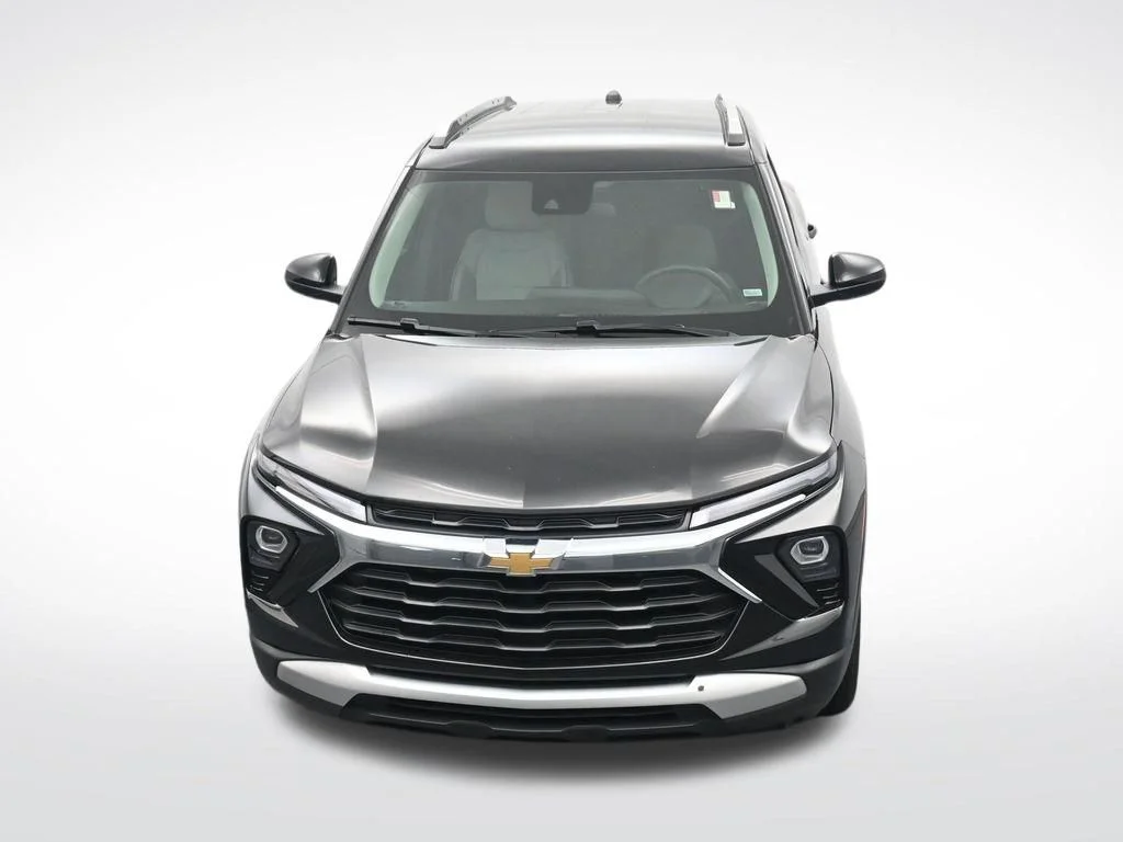 Used 2025 Black Chevrolet LT image 30