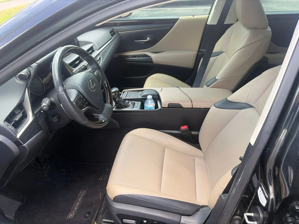 Used 2021 Black Lexus 350 image 14