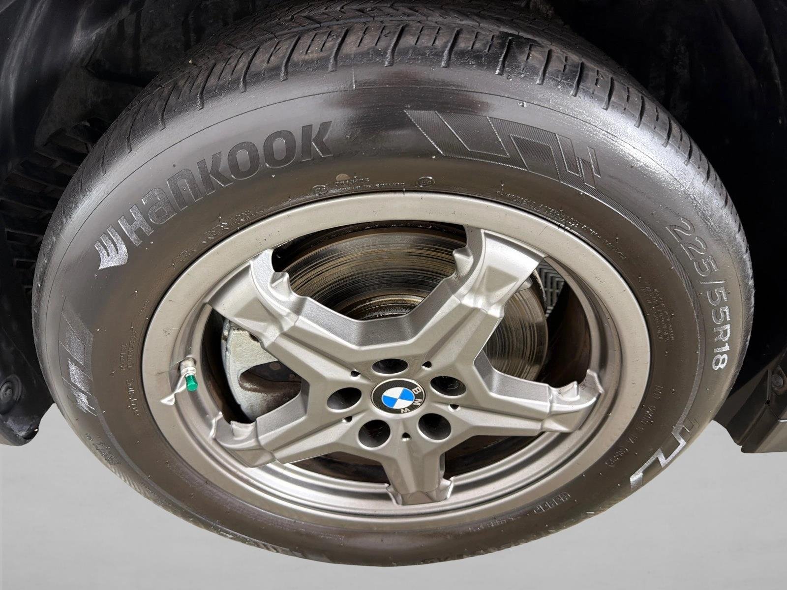 Used 2023 Black BMW xDrive28i image 13