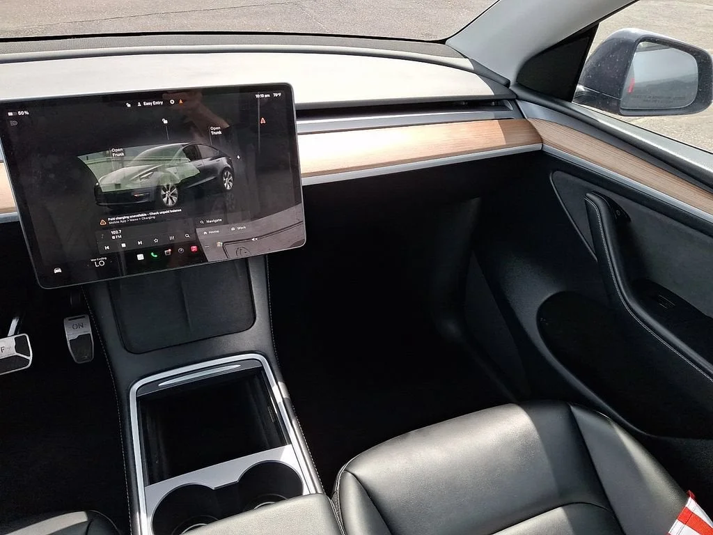 Used 2023  Tesla Long Range image 48
