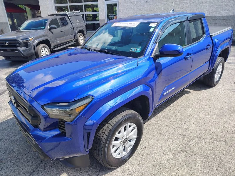 Used 2024 Blue Toyota SR5 image 13