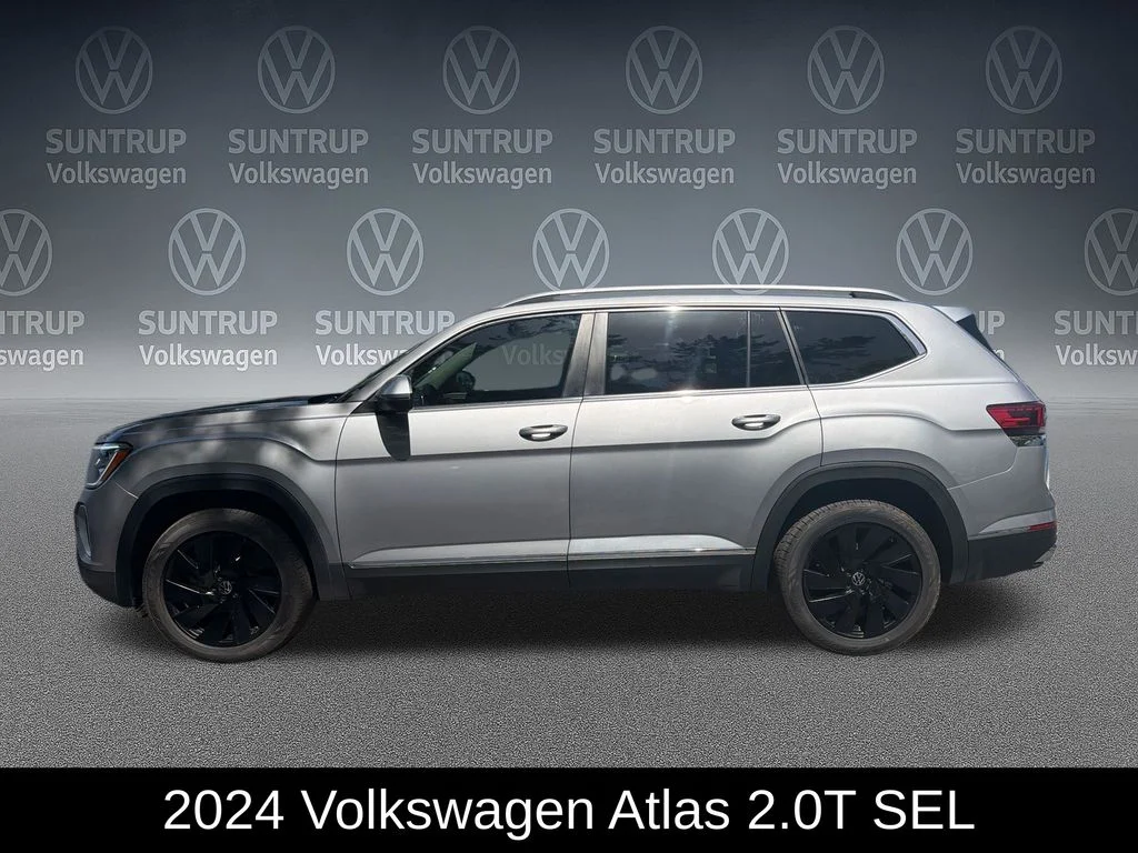 Used 2024 Silver Volkswagen 2.0T SEL image 2