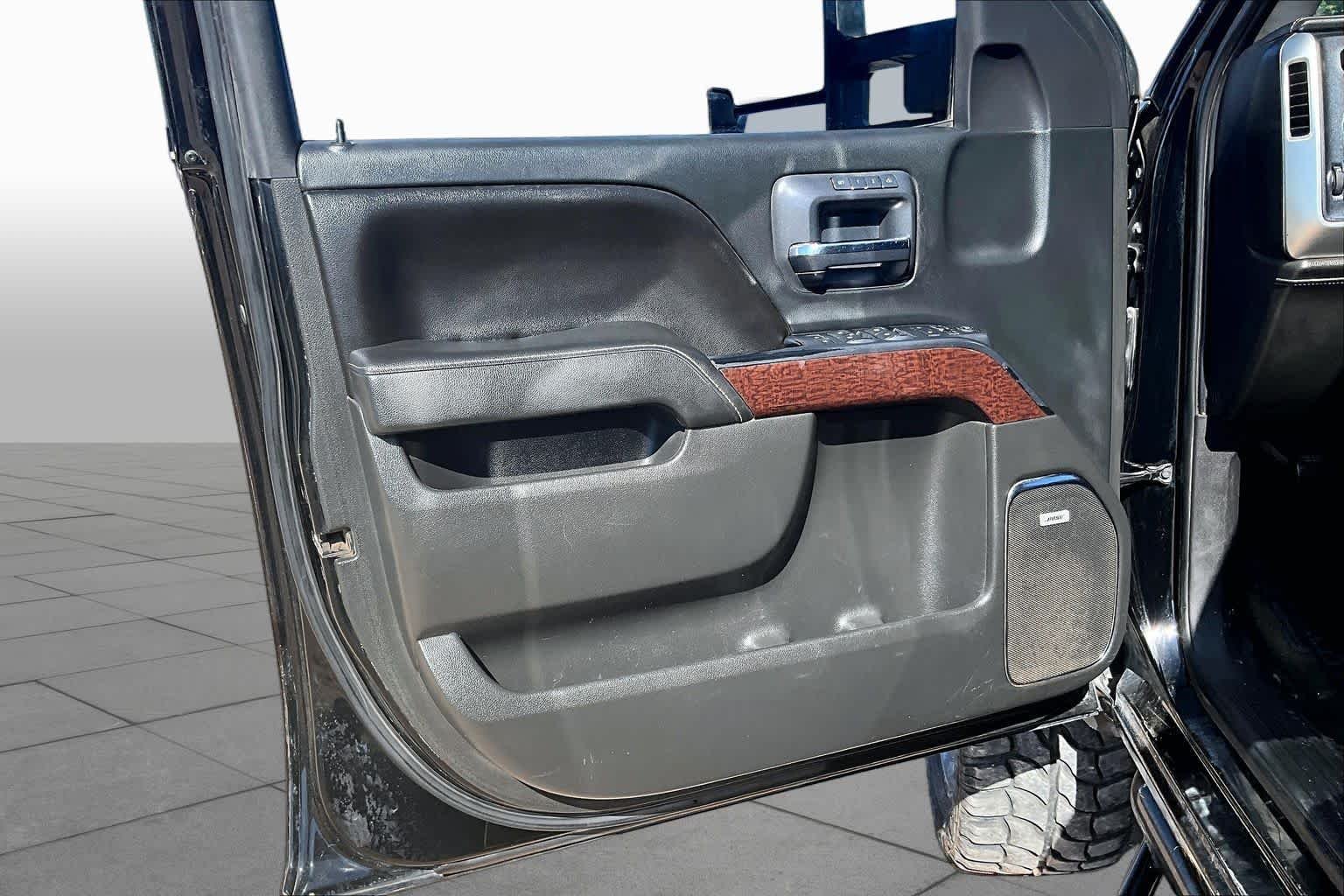 Used 2016 Onyx Black GMC SLT image 22