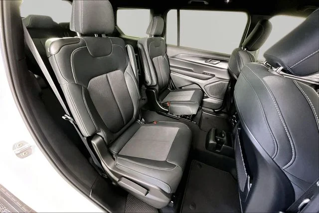 New 2026 White Jeep Laredo image 11