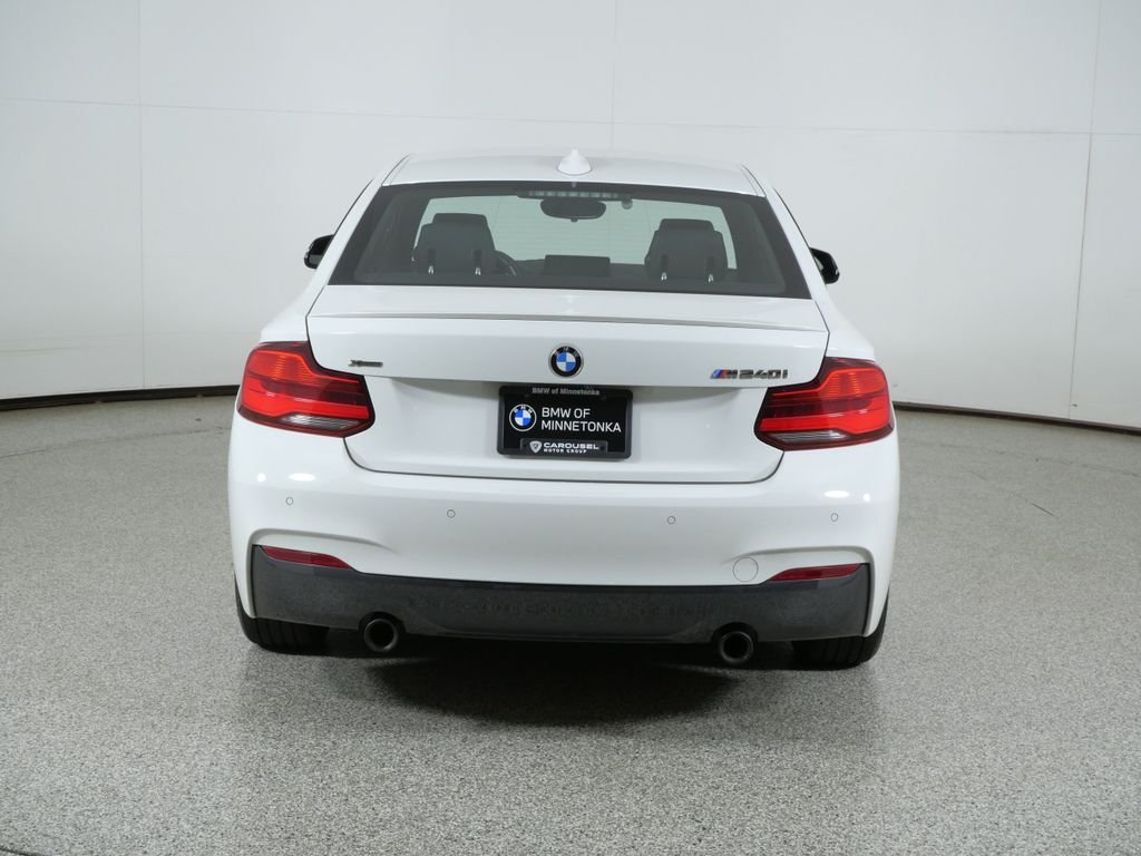 Used 2018 Alpine White BMW M240i image 11
