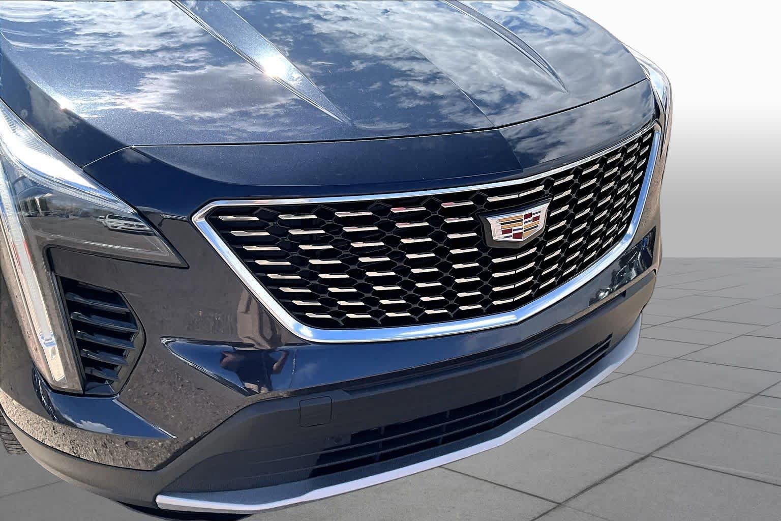 Used 2023 Galactic Grey Metallic Cadillac AWD Premium Luxury image 27