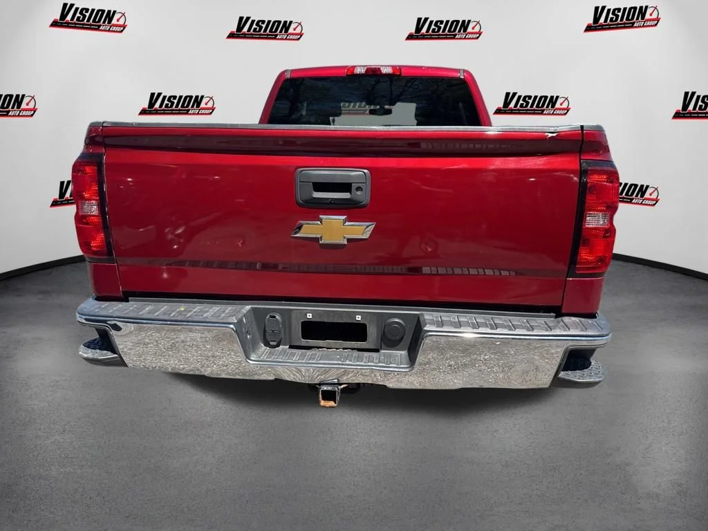 Used 2018 Red Chevrolet LT image 6
