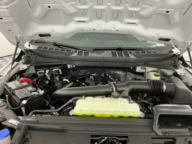 New 2026 Oxford White Ford XLT image 27