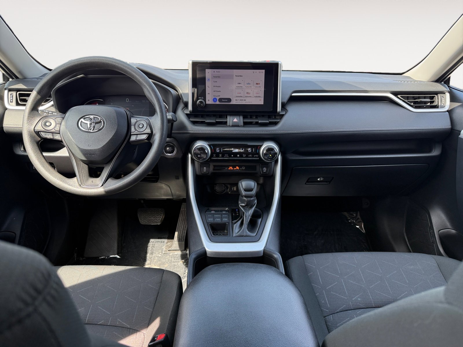 Used 2025 Silver Sky Metallic Toyota XLE image 15