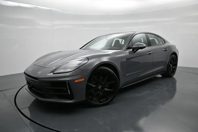 2026 Porsche Panamera 