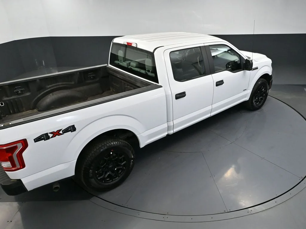 Used 2016 White Ford XL image 51