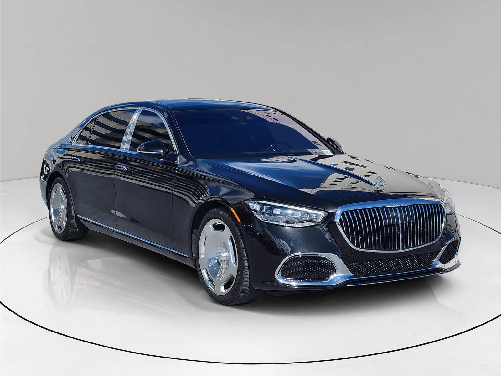 2022 Mercedes-Benz S-Class Maybach S 580 4MATIC's photo