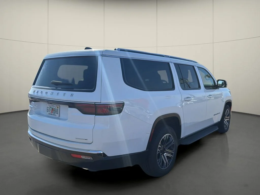 Used 2024 White Jeep Series II image 7