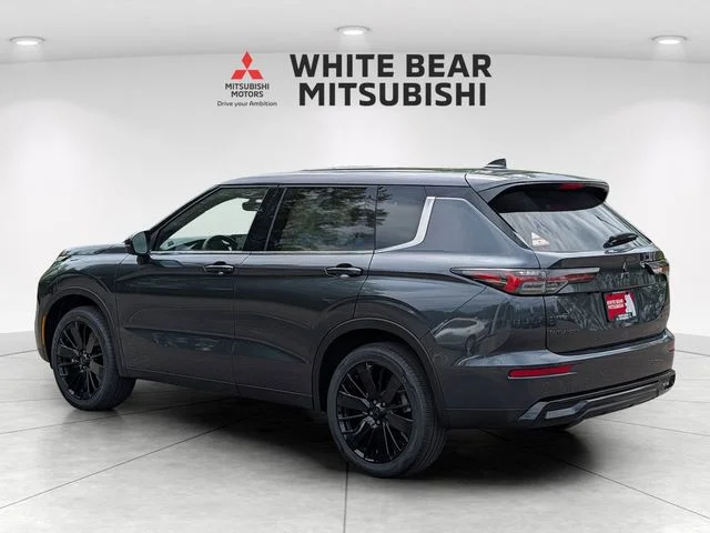 New 2026 Graphite Gray Mitsubishi LE 1.5T S-AWC image 2