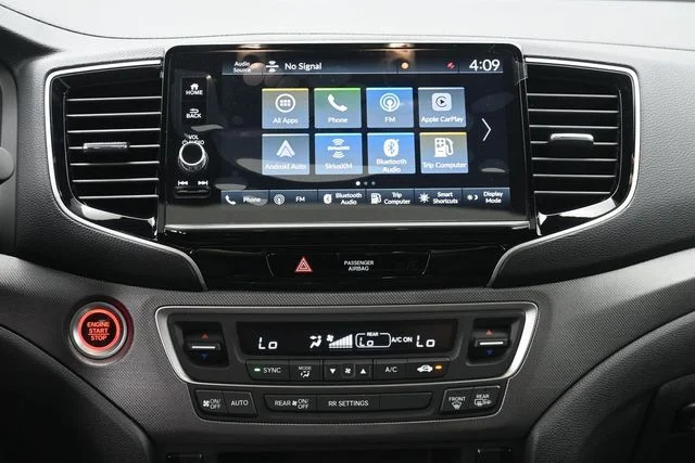 New 2026 Platinum White Pearl Honda RTL image 25