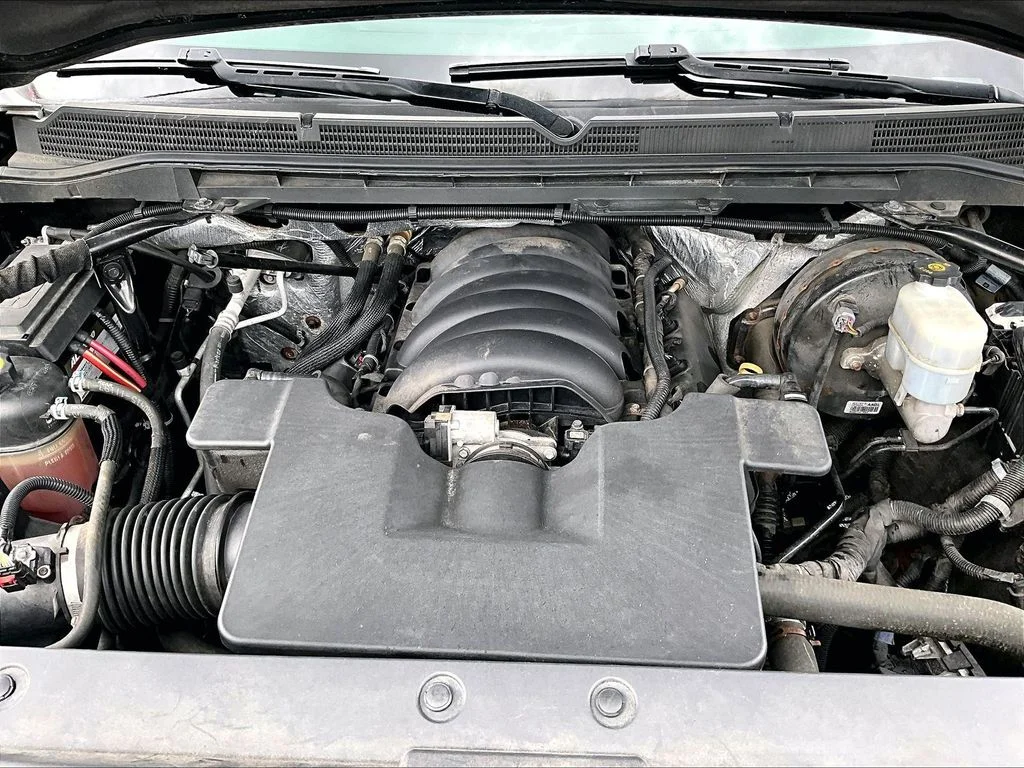 Used 2015 Black GMC Denali image 10