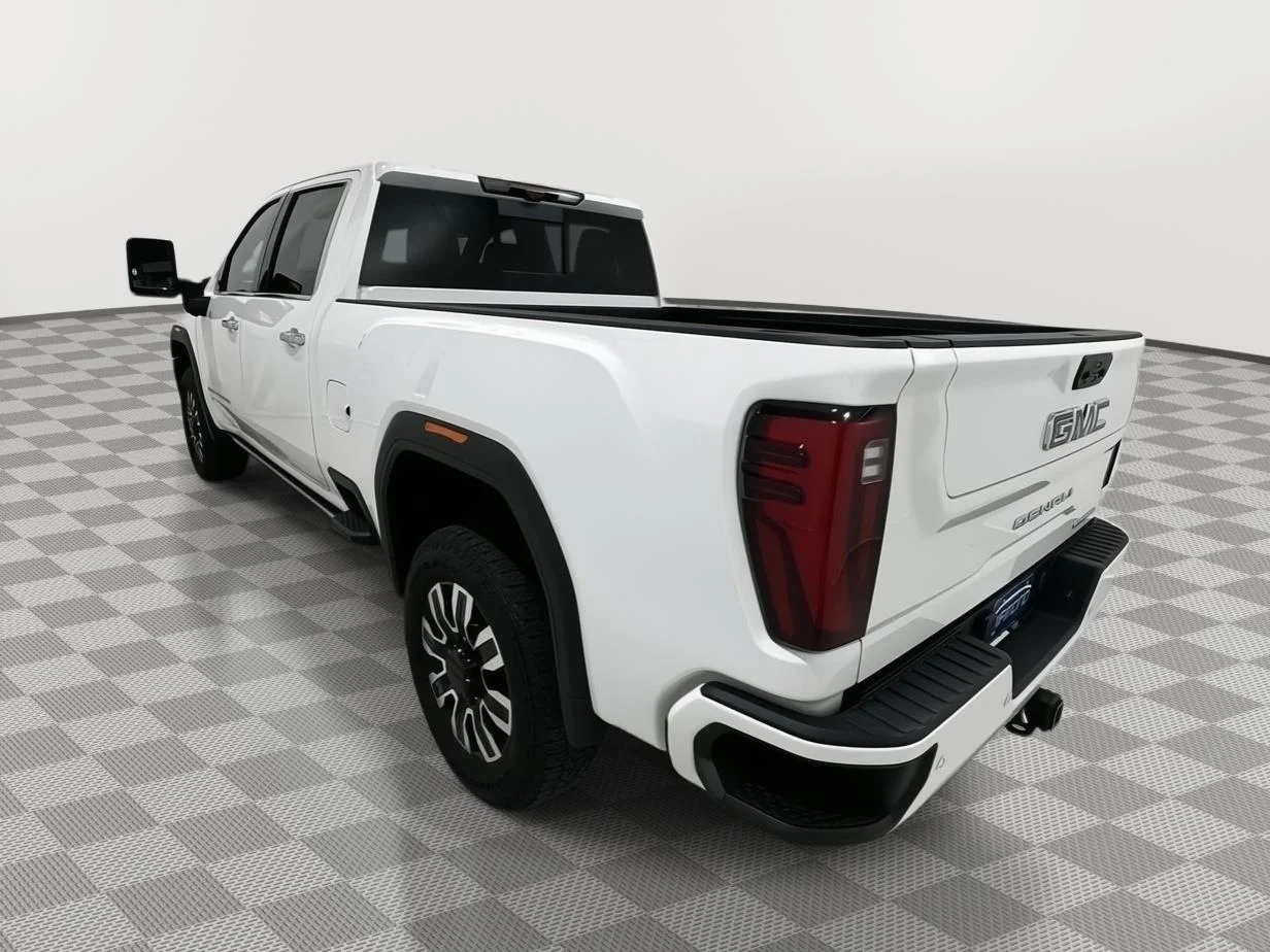 Used 2024 Summit White GMC Denali Ultimate image 3