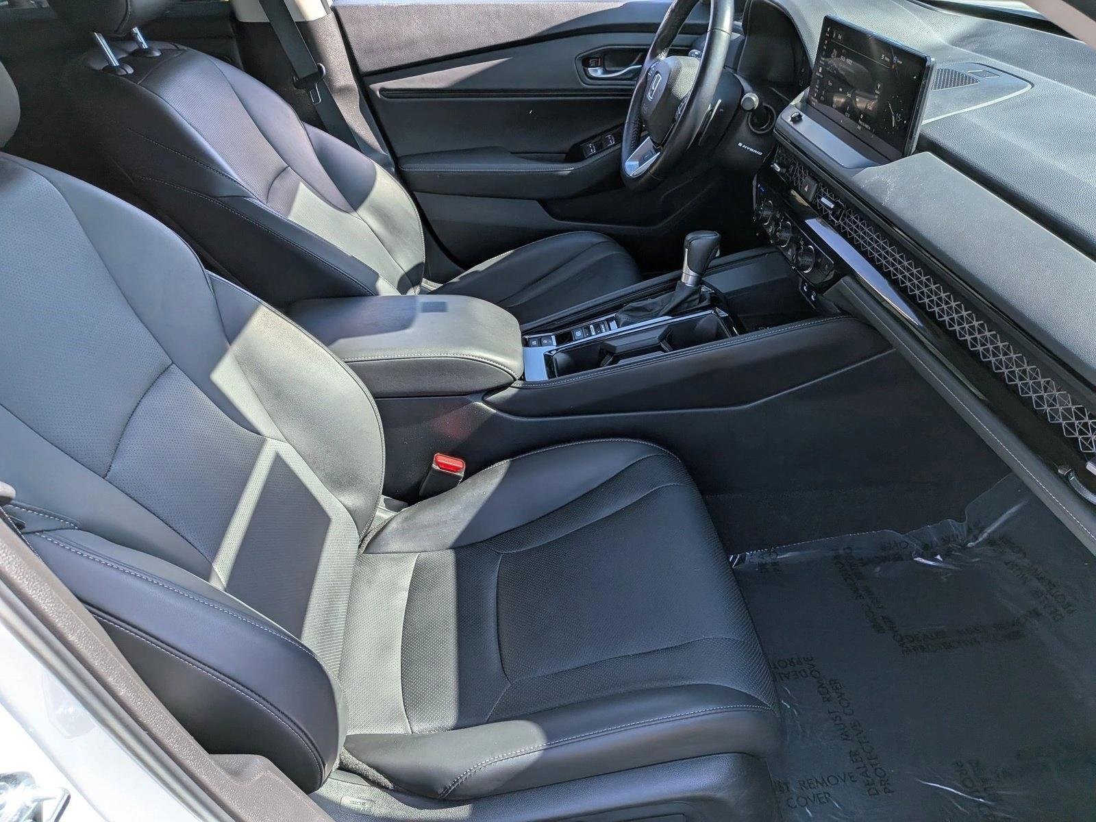Used 2025  Honda Touring image 20