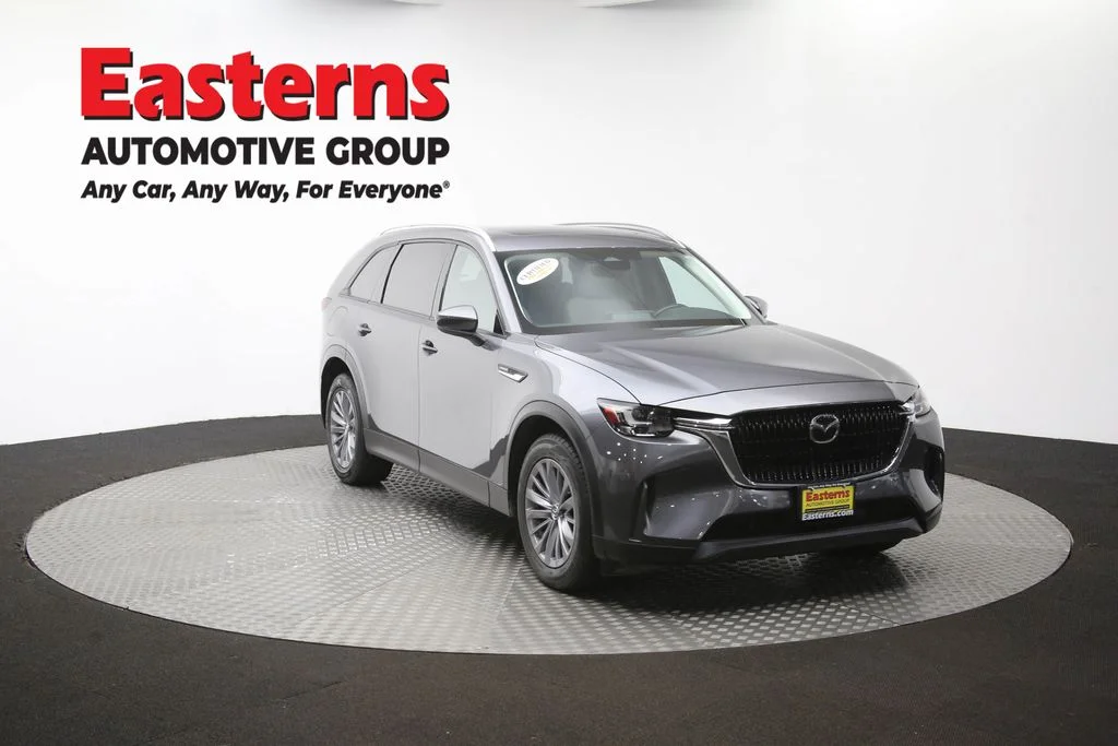 Used 2024 Gray Mazda Preferred image 58