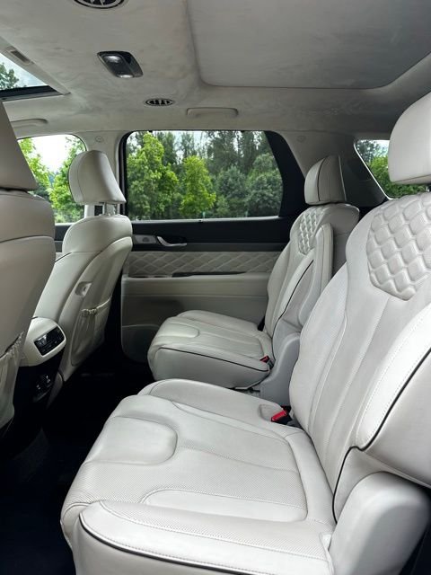 Used 2021 Hyper White Hyundai Calligraphy image 15