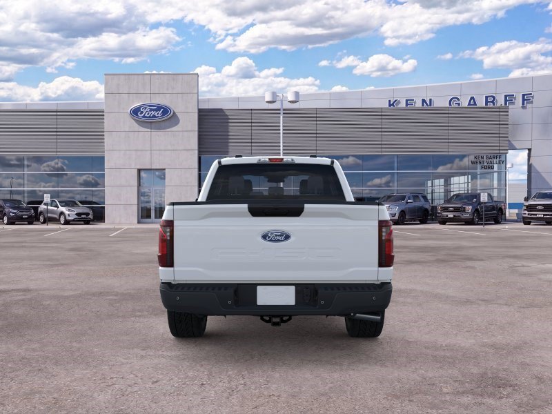 New 2026 Oxford White Ford XL image 5