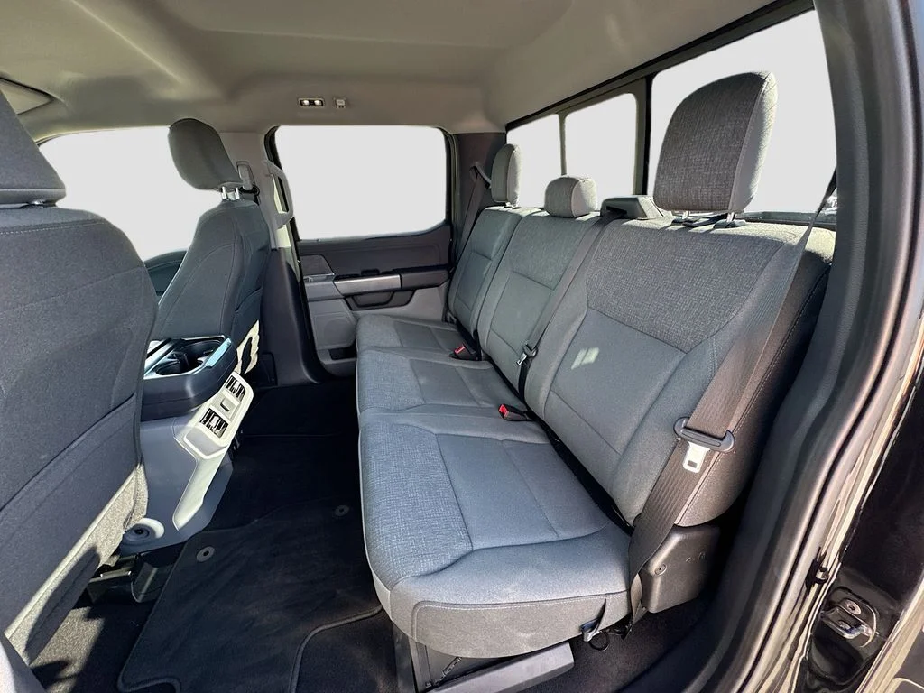 Used 2024 Agate Black Metallic Ford XLT image 20