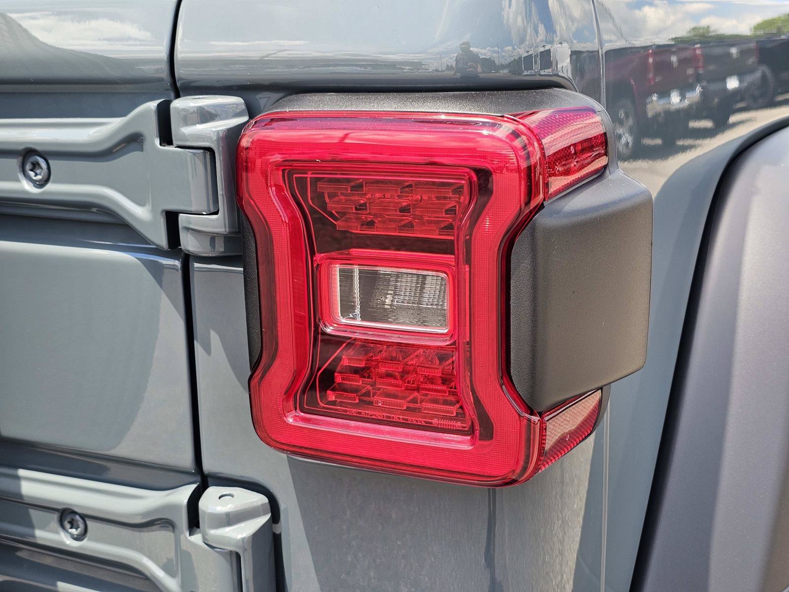 New 2026 Anvil Clear-Coat Exterior Paint Jeep Sport S image 10