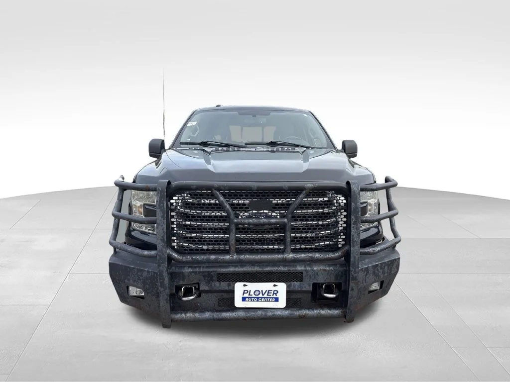 Used 2015 Tuxedo Black Metallic Ford XLT image 9