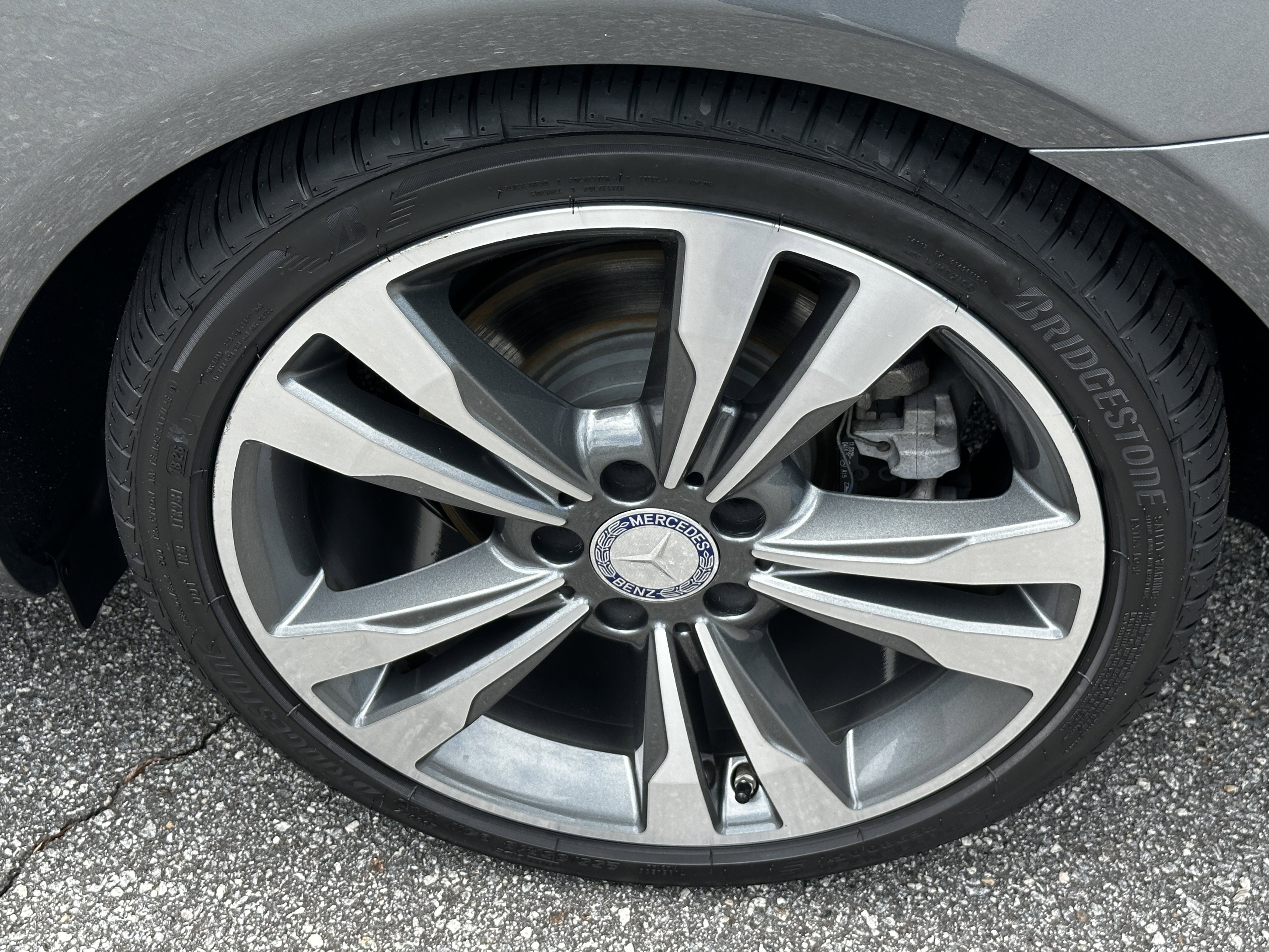 Used 2017 Gray Mercedes-Benz E 400 image 22