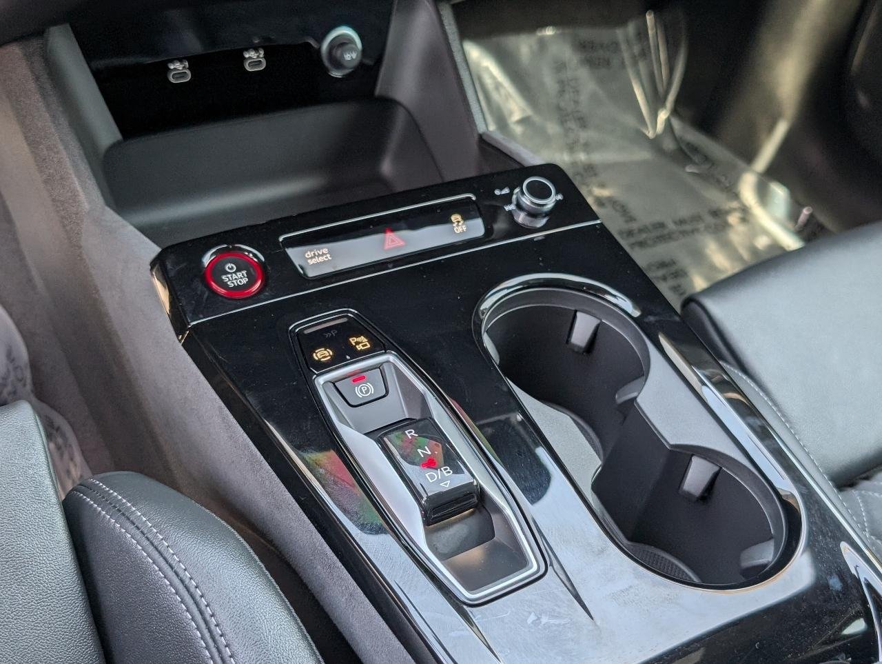 New 2027 Daytona Gray pearl effect Audi Premium Plus quattro image 10