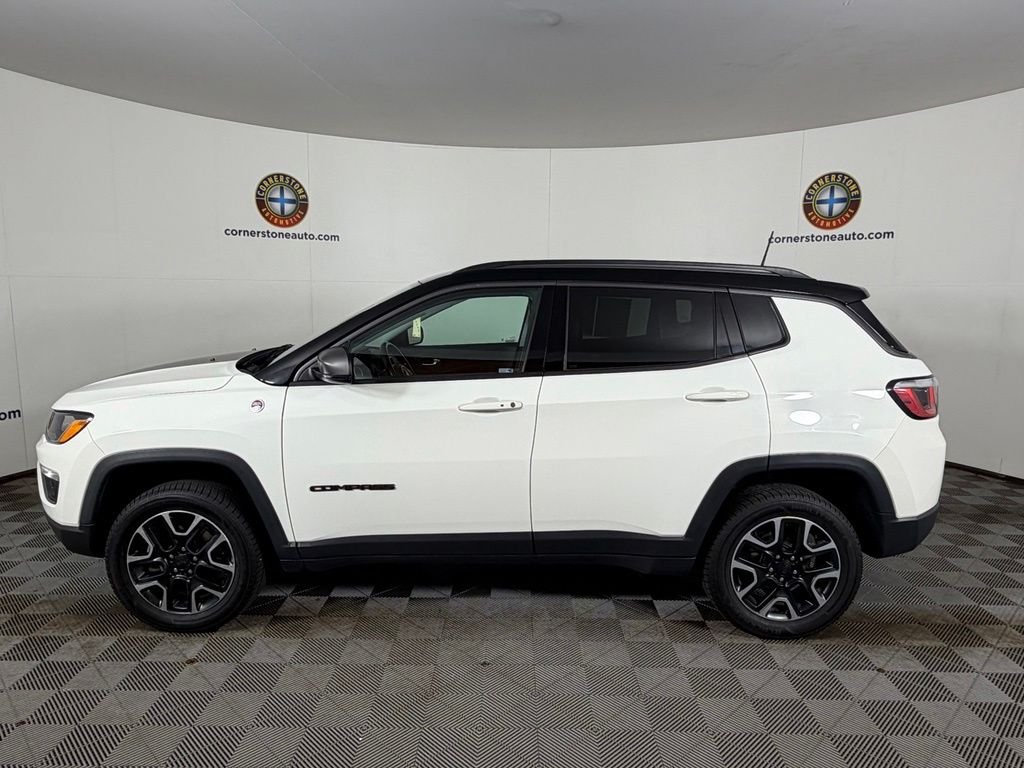 Used 2018 White Jeep Trailhawk image 20