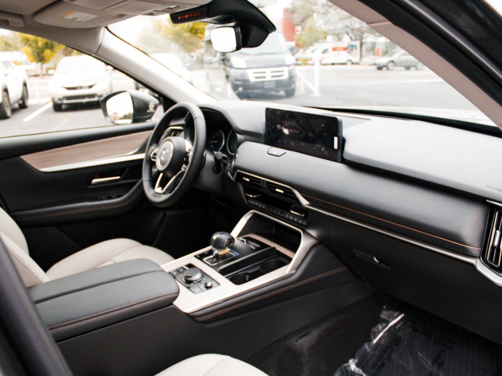 New 2026 Machine Gray Metallic Mazda Preferred image 33