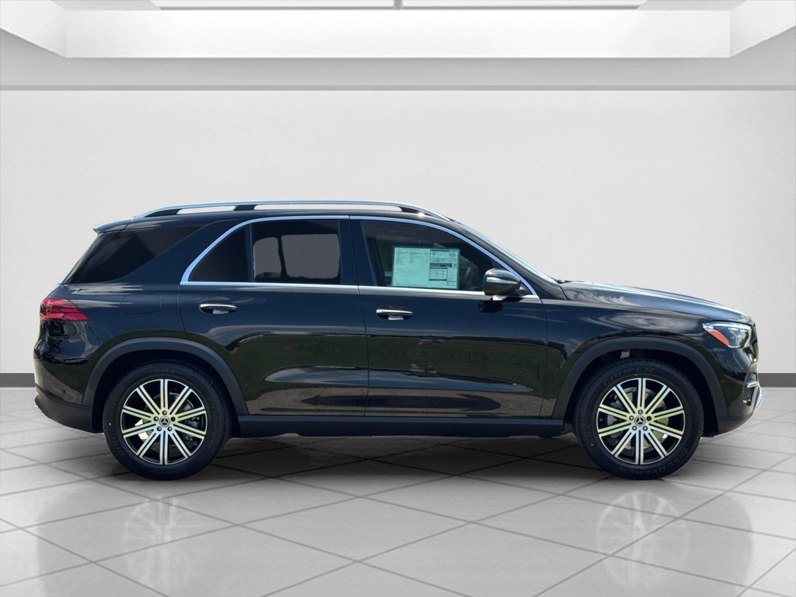 New 2026 Obsidian Black Metallic Mercedes-Benz GLE 350 image 2
