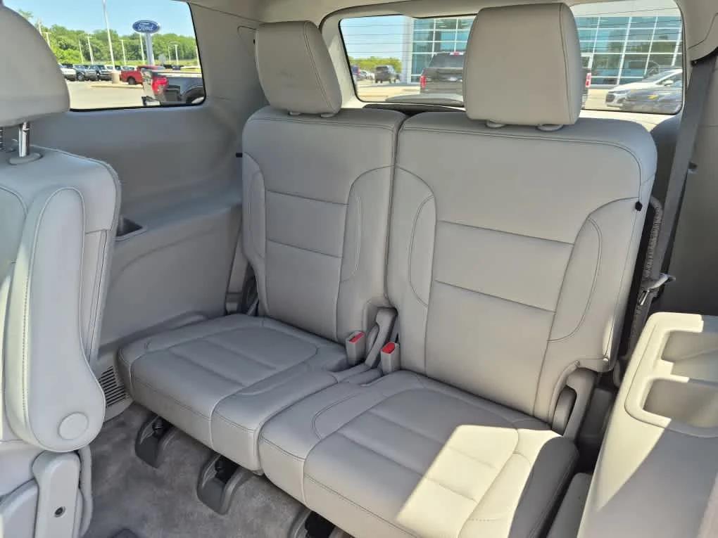 Certified Used 2021 Summit White GMC SLT image 7