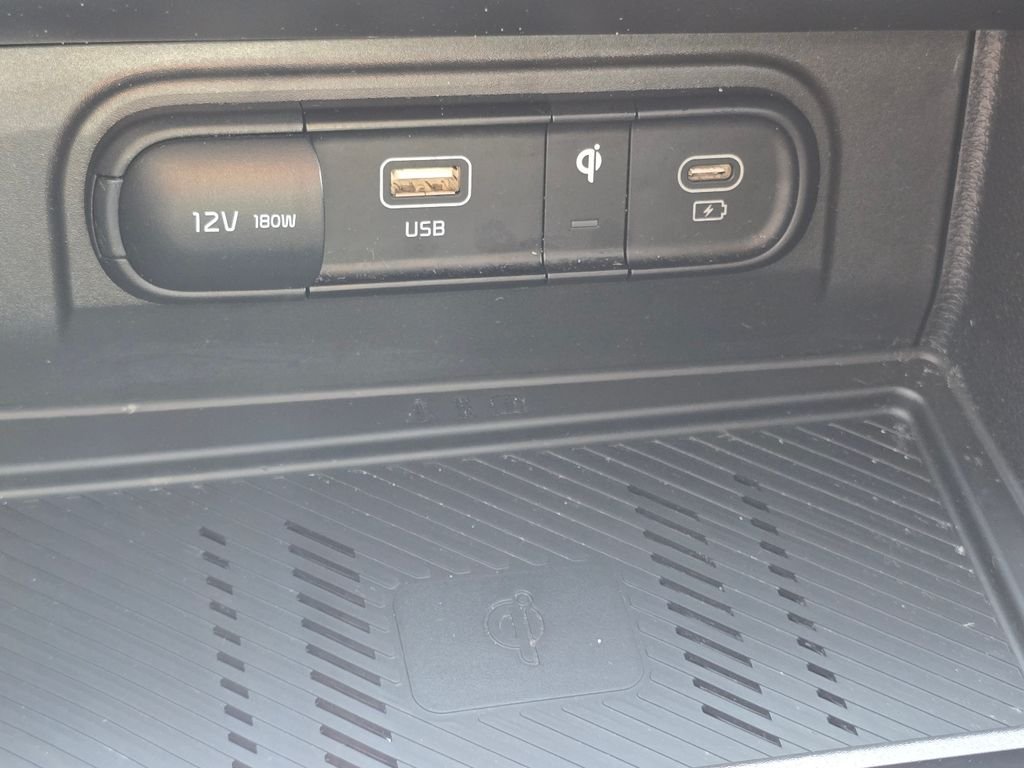 Used 2025 Gray Kia X-Line image 9