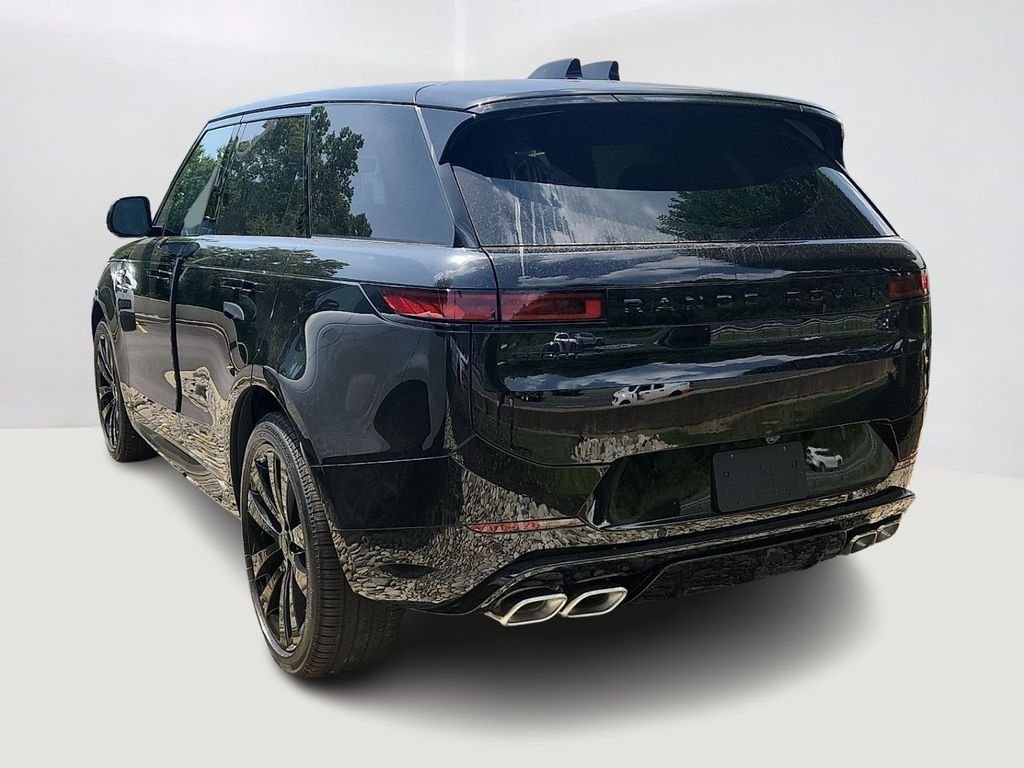 New 2026 Santorini Black Land Rover Dynamic SE image 4