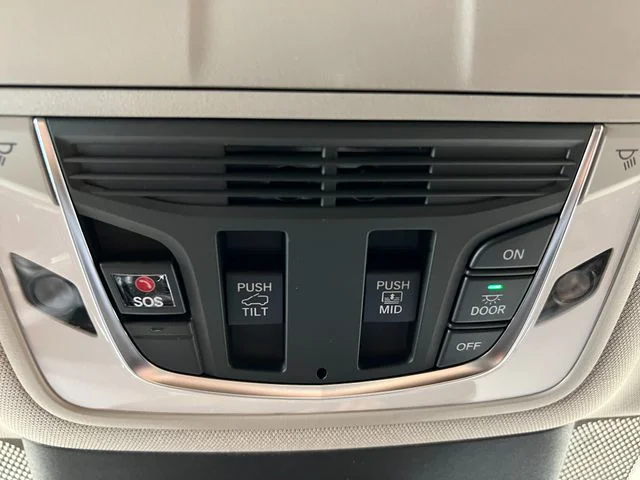 New 2026 Platinum White Pearl Acura Advance Package image 19