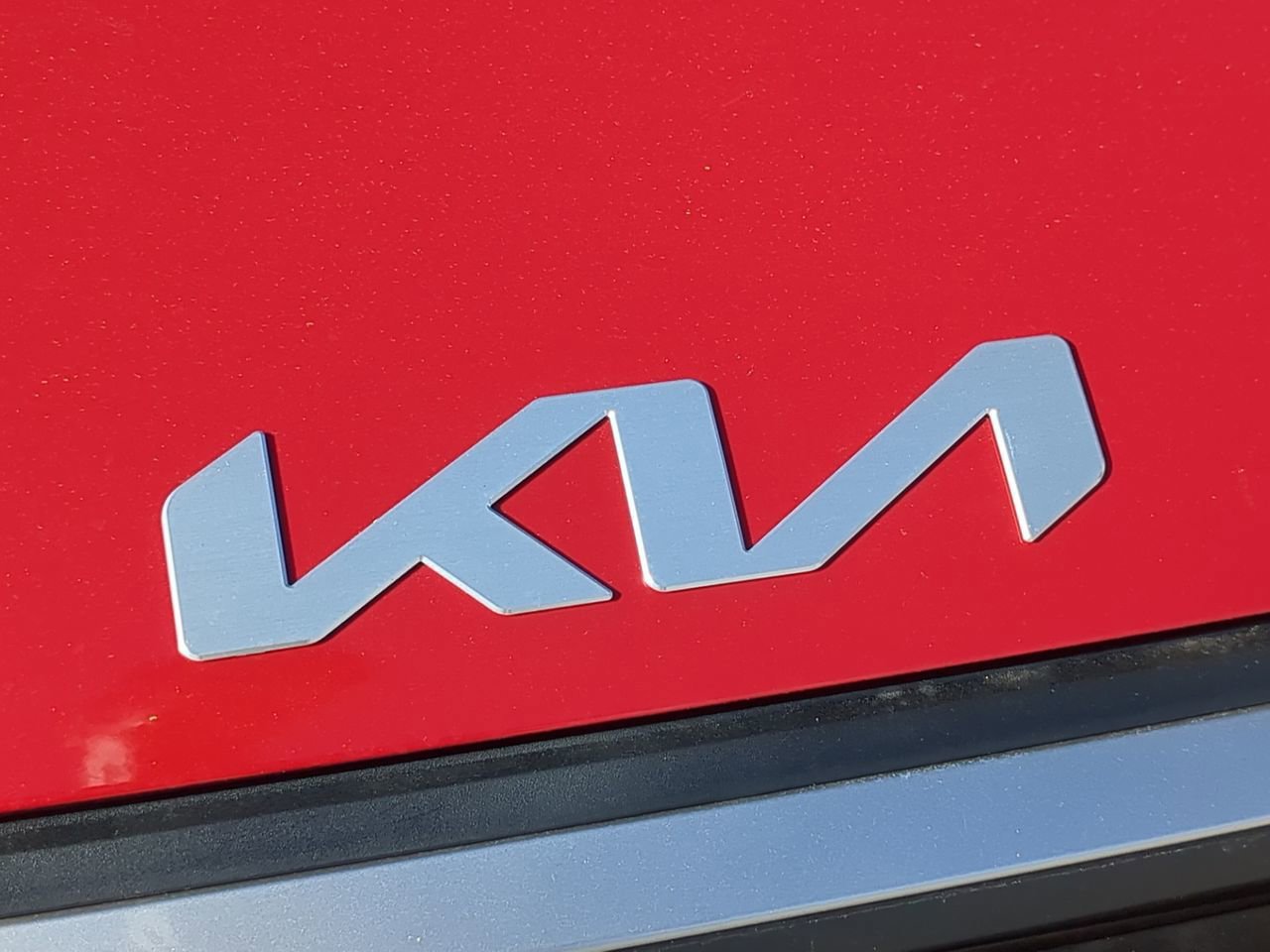 New 2026 Currant Red Kia LXS image 10