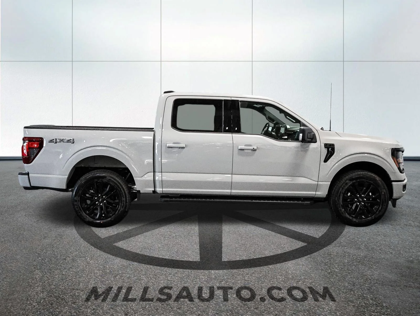 New 2026 Avalanche Ford XLT image 9