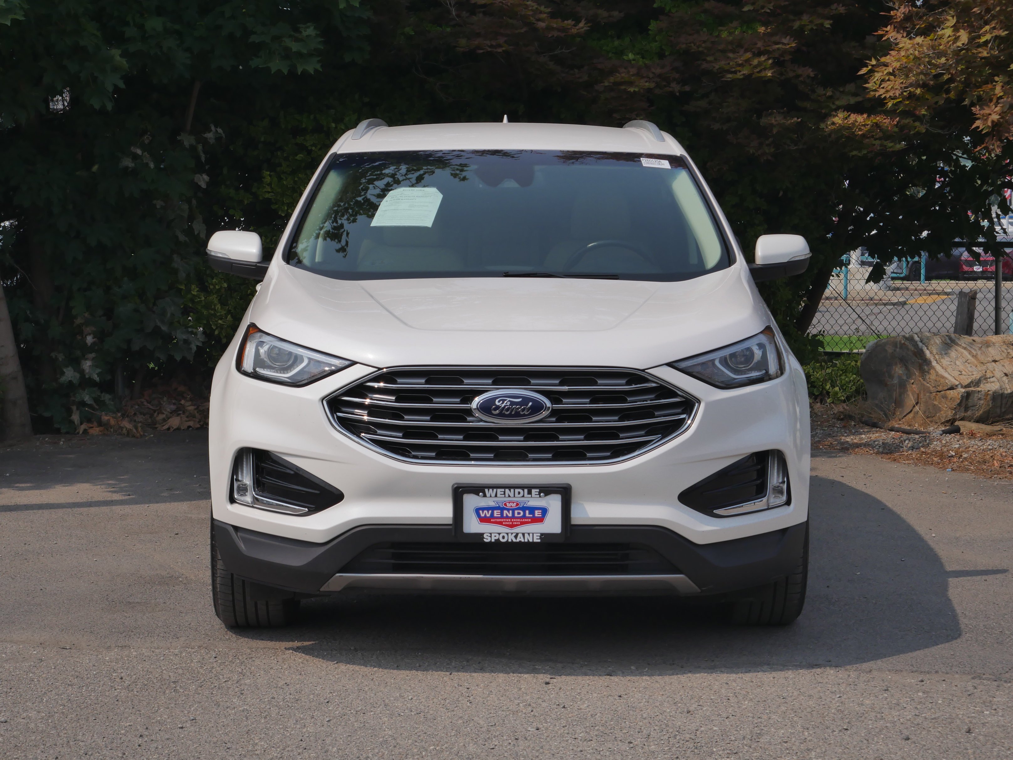 Used 2019 White Platinum Clearcoat Metallic Ford SEL image 33